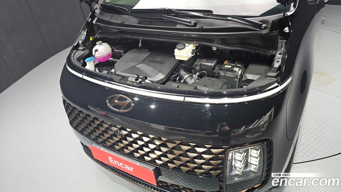 Hyundai Staria 2023