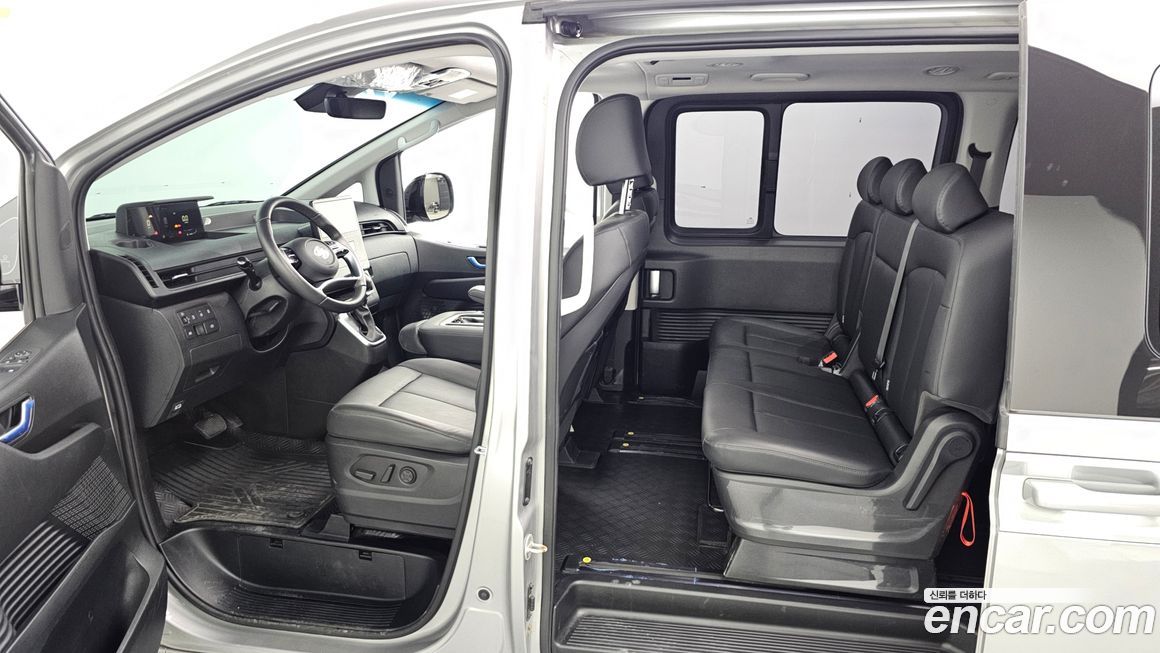 Hyundai Staria 2023