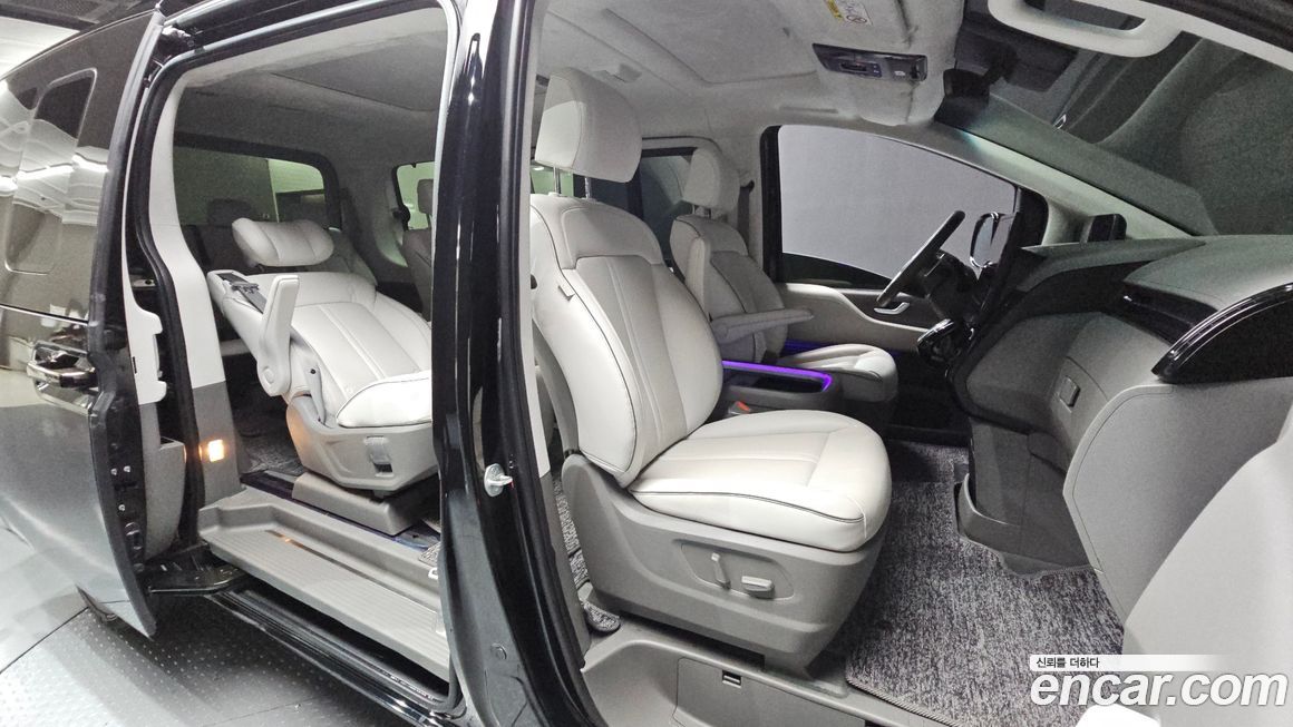 Hyundai Staria 2023