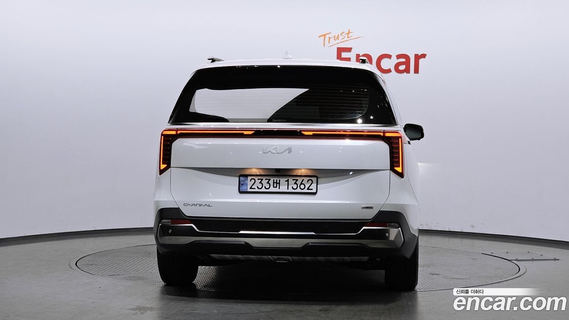 Kia Canival 2024
