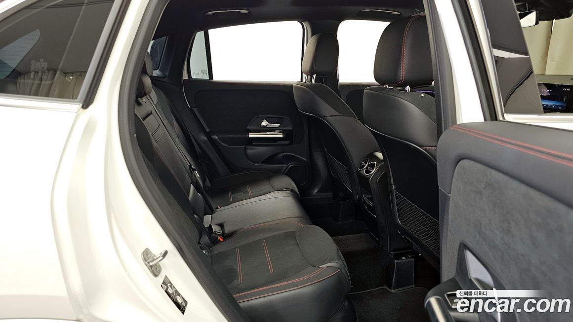 Mercedes-Benz GLA-Class 2024