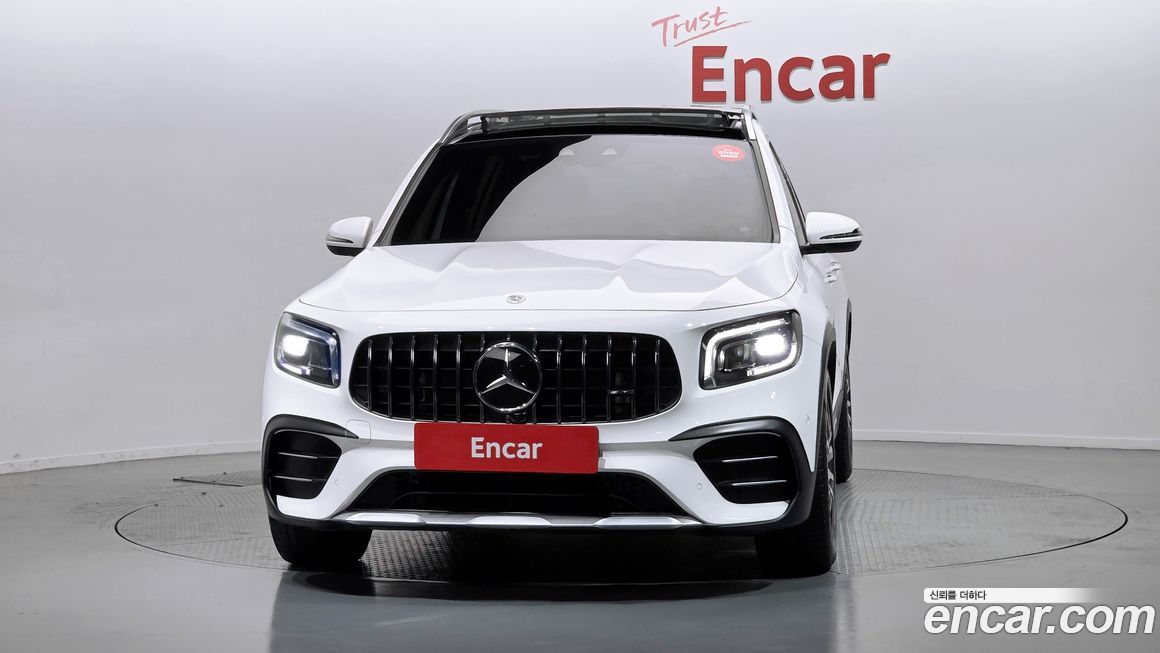 Mercedes-Benz GLB-Class 2023