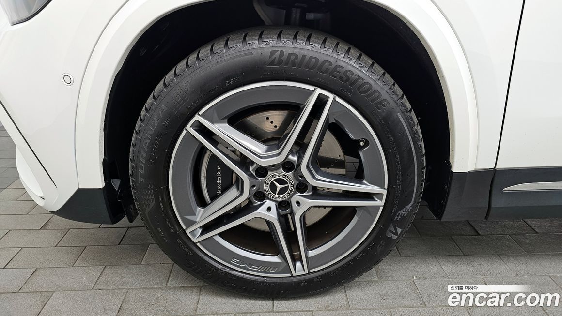 Mercedes-Benz GLA-Class 2024