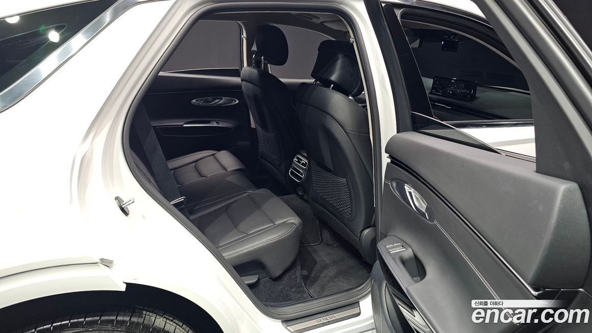 Genesis GV70 2024