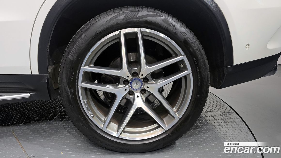 Mercedes-Benz GLE-Class 2017