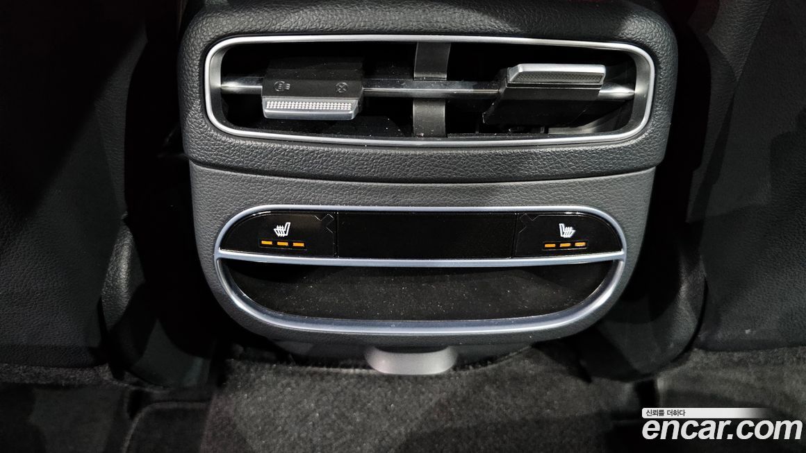 Genesis GV70 2024
