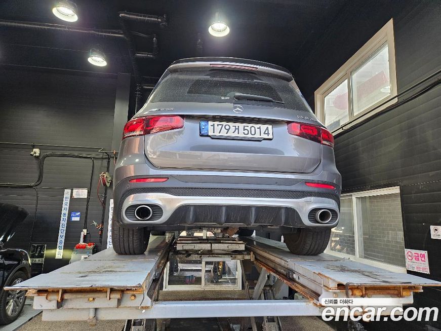 Mercedes-Benz GLB-Class 2022