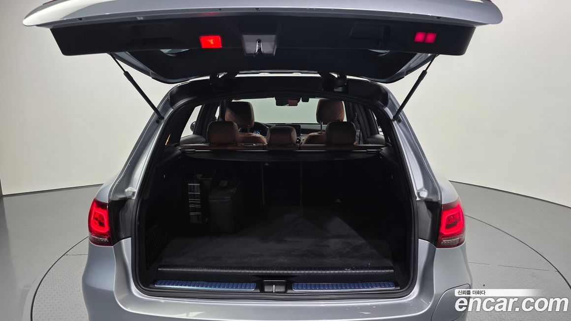 Mercedes-Benz GLC-Class 2022