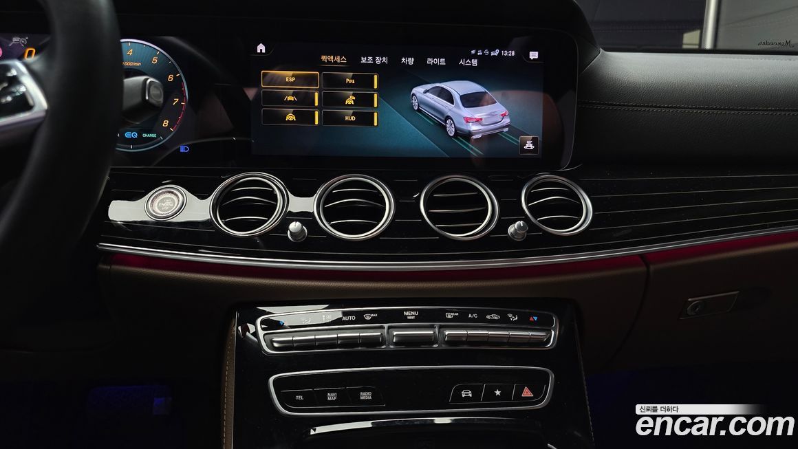 Mercedes-Benz E-Class 2021