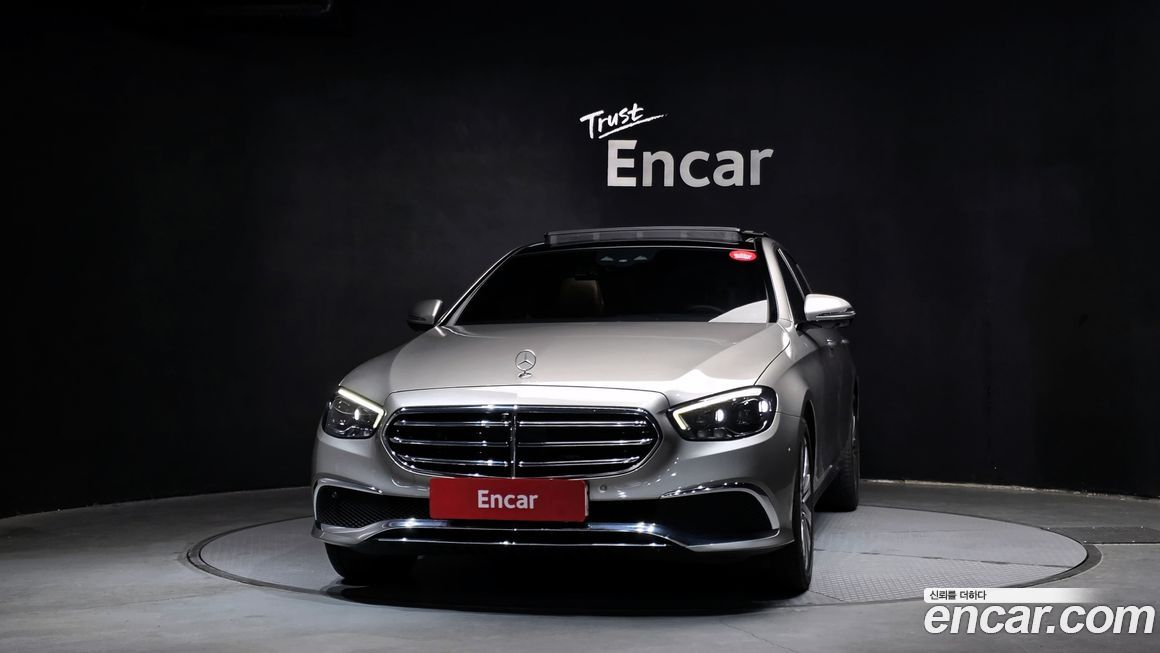 Mercedes-Benz E-Class 2021