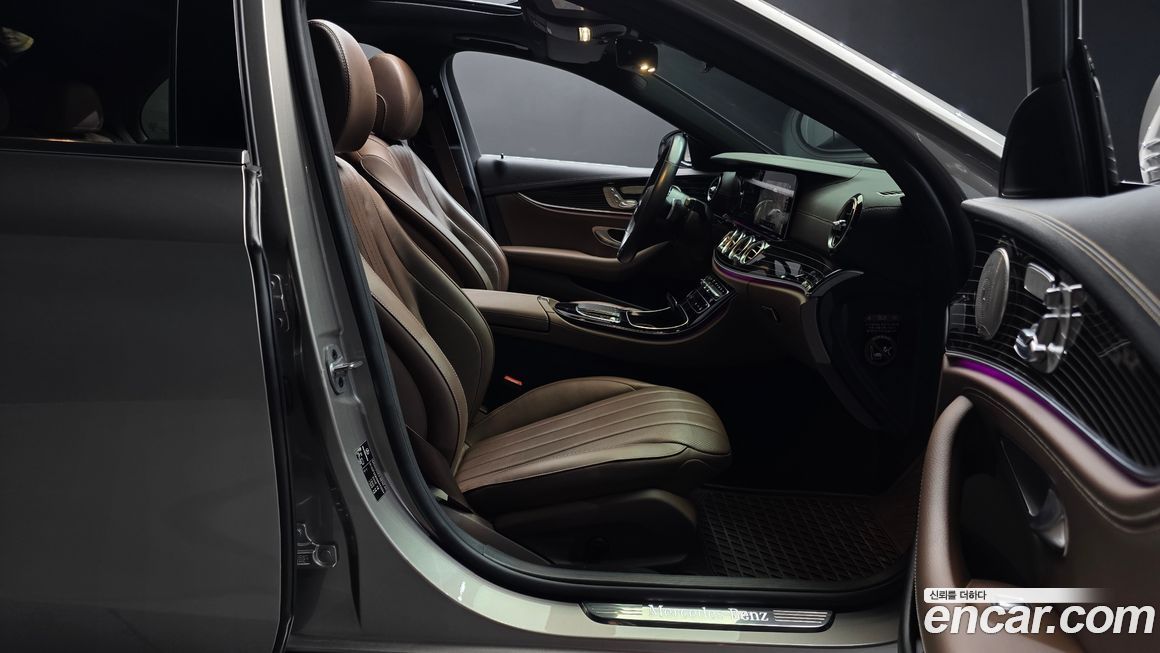 Mercedes-Benz E-Class 2021