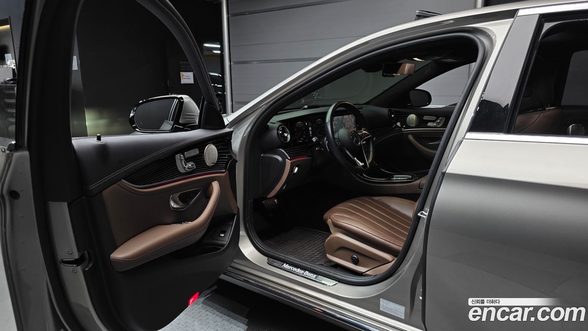 Mercedes-Benz E-Class 2021