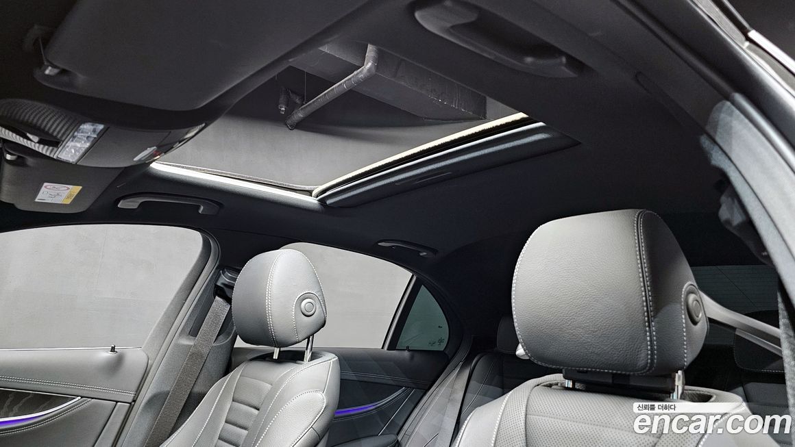 Mercedes-Benz E-Class 2023