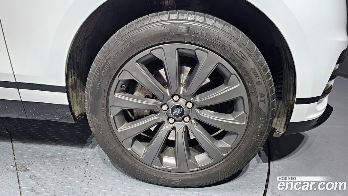 Land Rover Range Rover Velar 2023