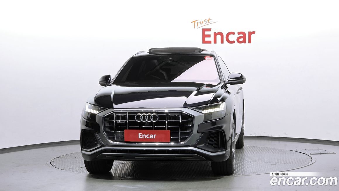 Audi Q8 2021