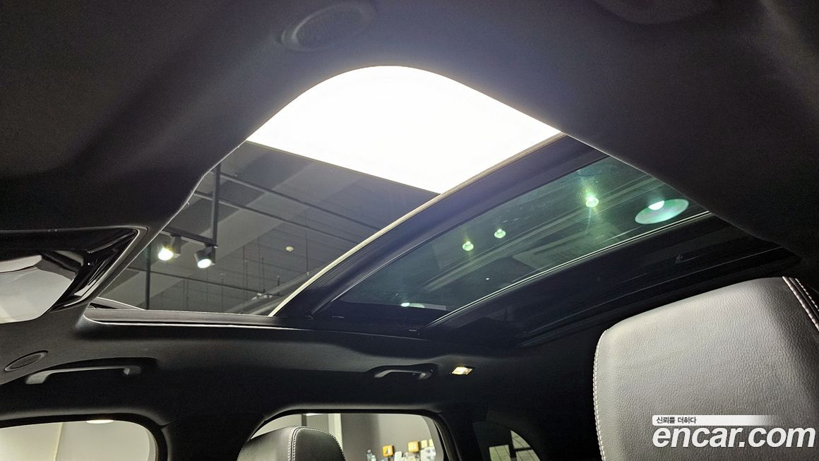 Land Rover Range Rover Velar 2023