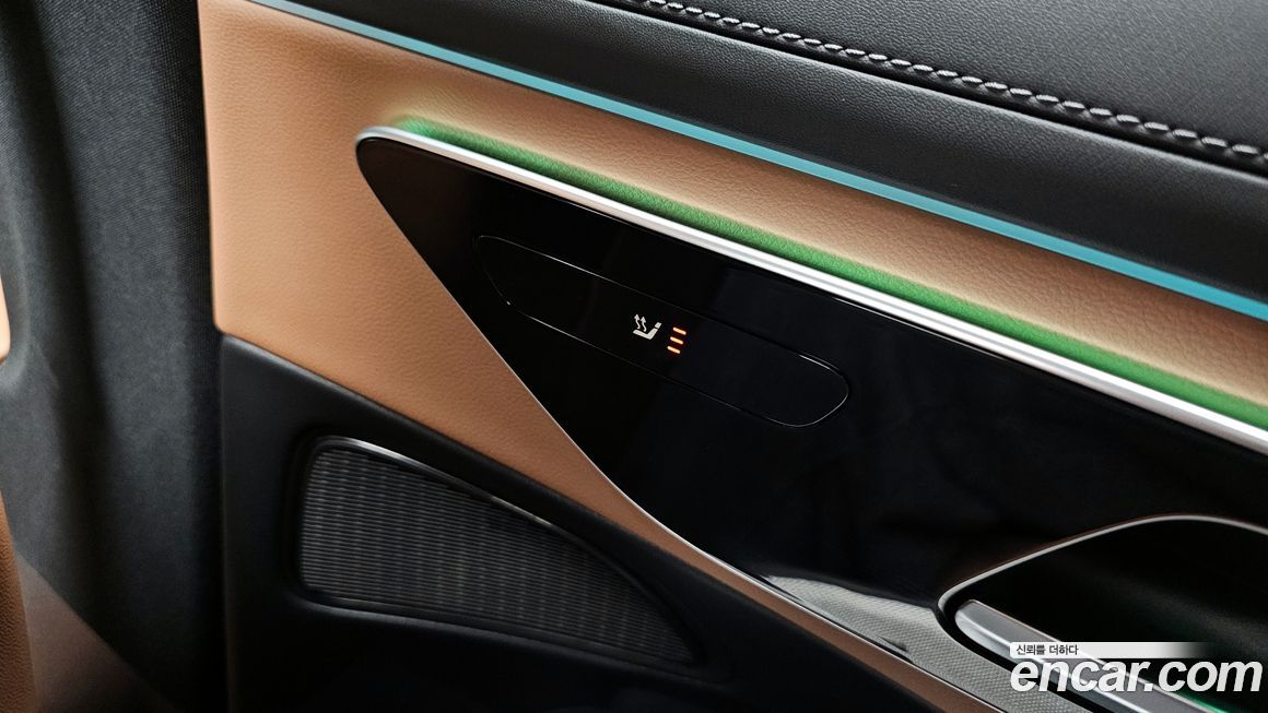 Mercedes-Benz E-Class 2025