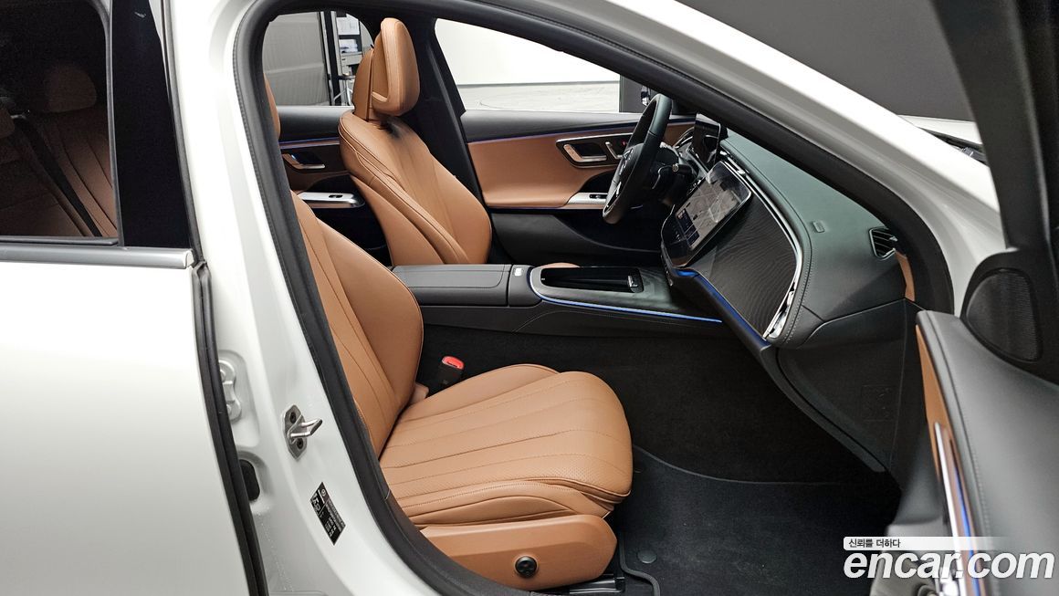 Mercedes-Benz E-Class 2025