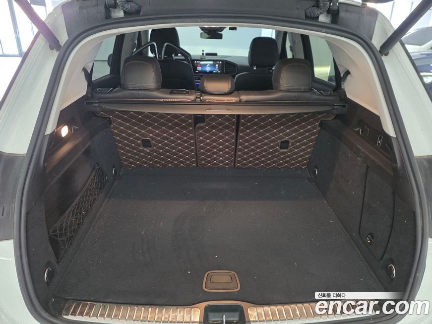 Mercedes-Benz GLE-Class 2023