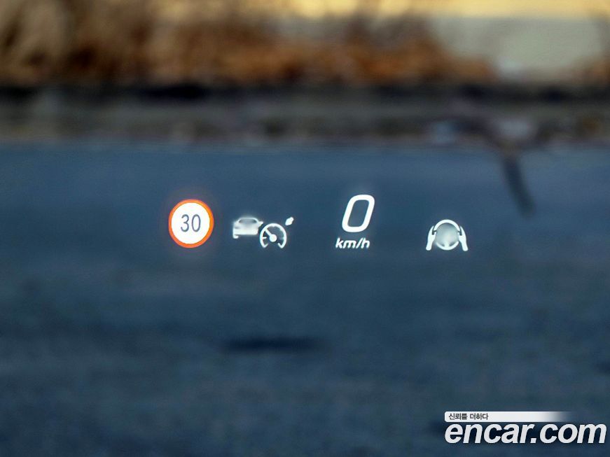 Mercedes-Benz GLC-Class 2023