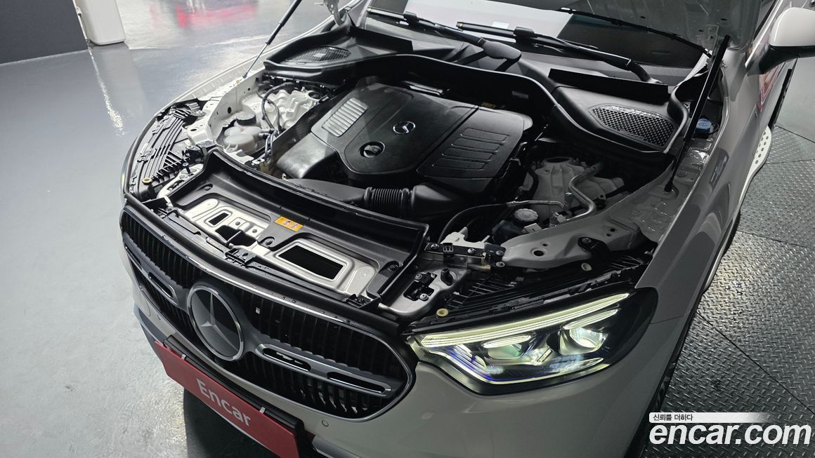 Mercedes-Benz GLC-Class 2025