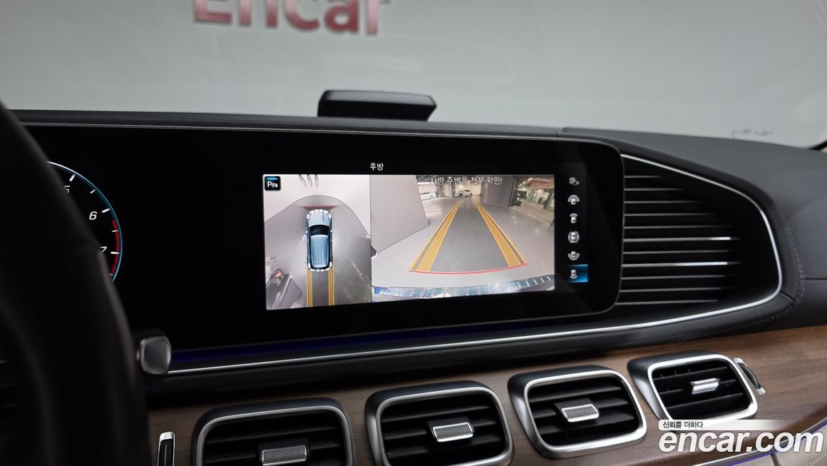 Mercedes-Benz GLE-Class 2021