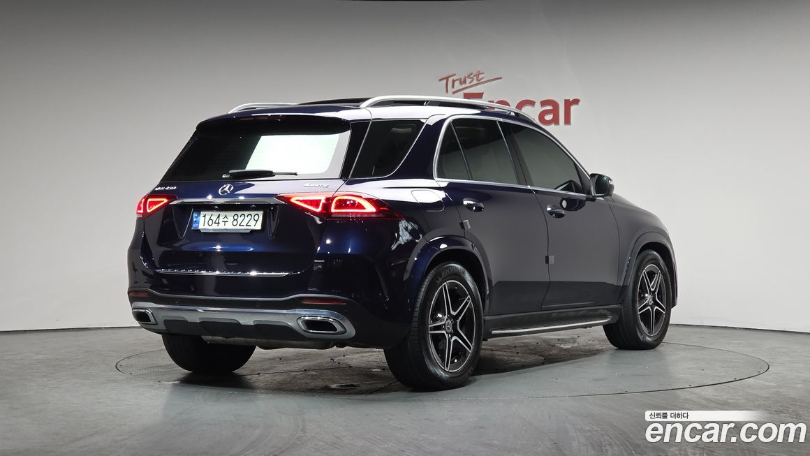 Mercedes-Benz GLE-Class 2021