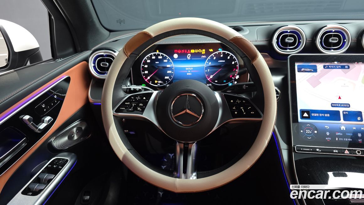 Mercedes-Benz GLC-Class 2025