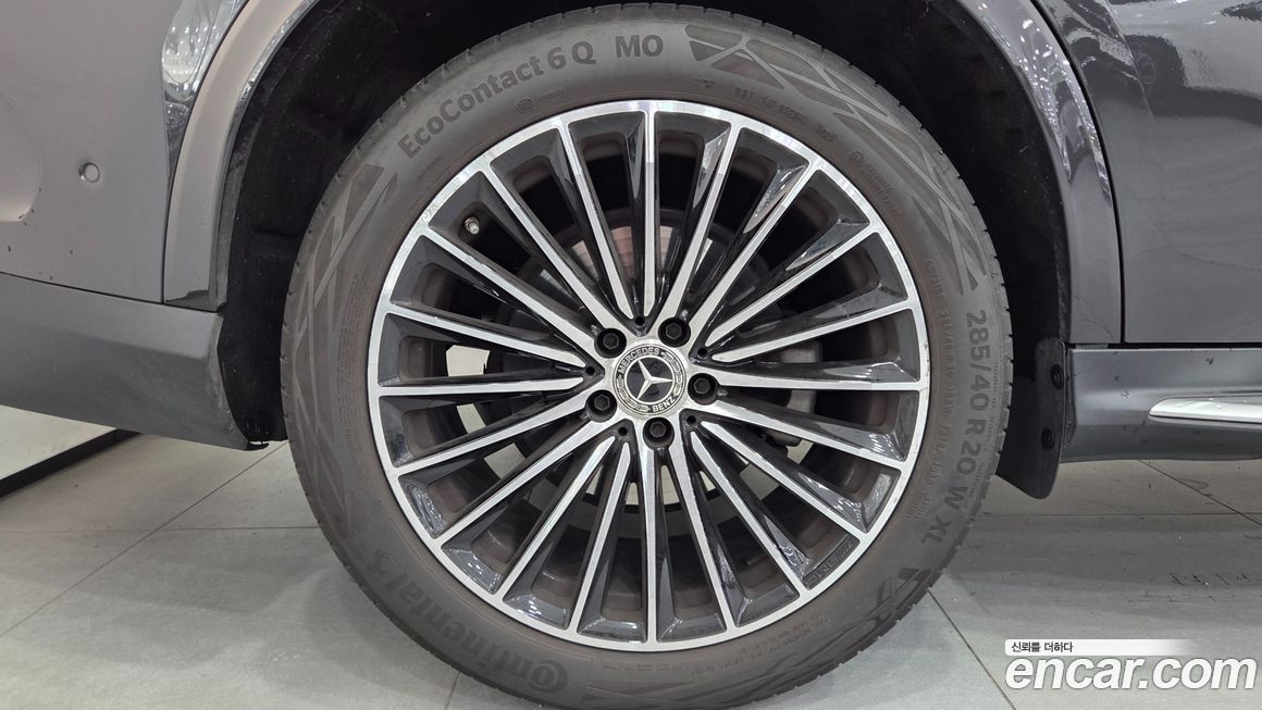 Mercedes-Benz GLC-Class 2024