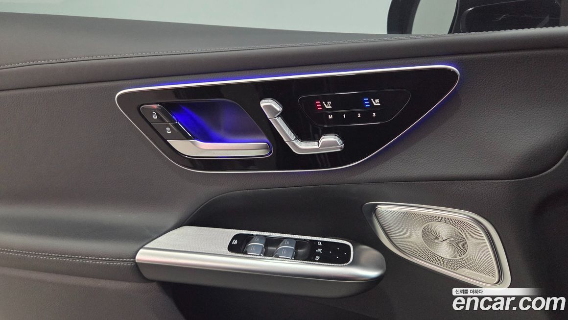 Mercedes-Benz GLC-Class 2024