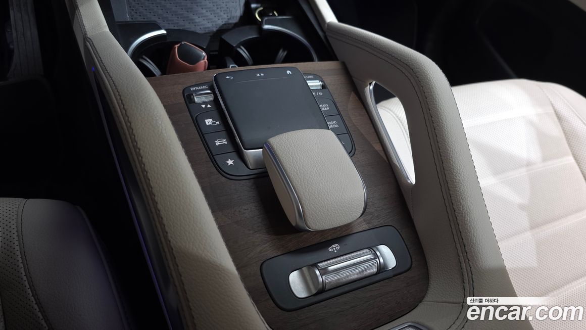 Mercedes-Benz GLE-Class 2021