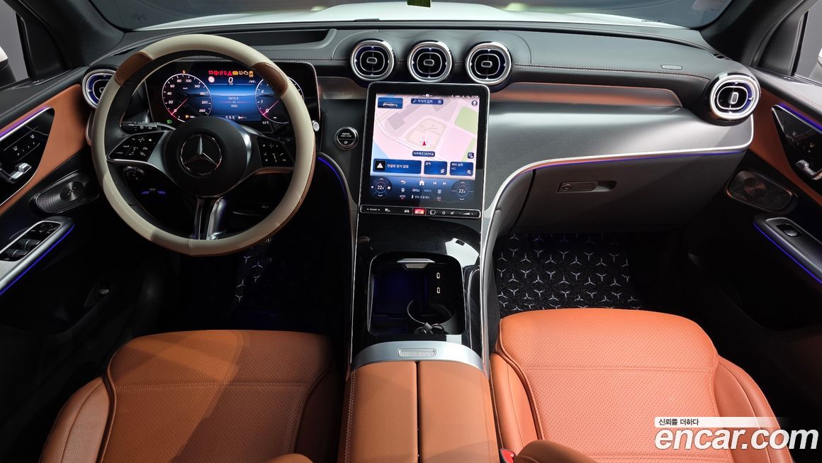 Mercedes-Benz GLC-Class 2025