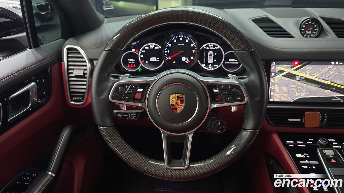 Porsche Cayenne 2021