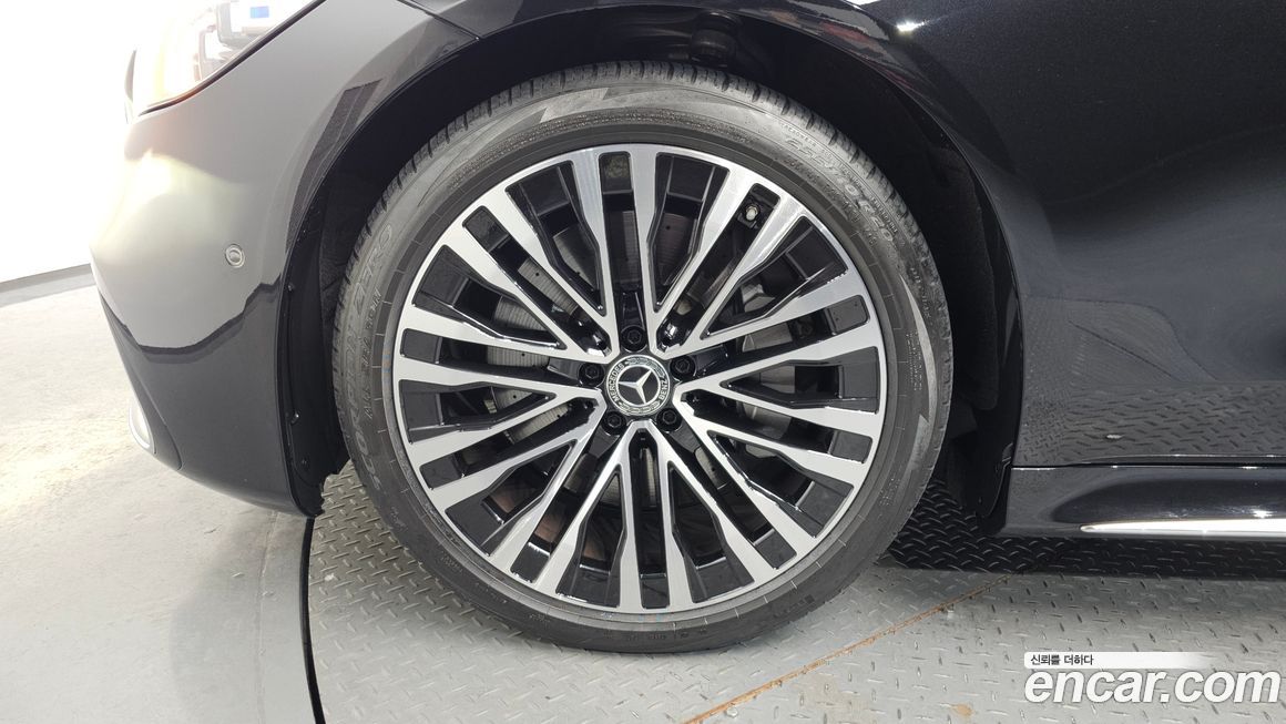 Mercedes-Benz S-Class 2021