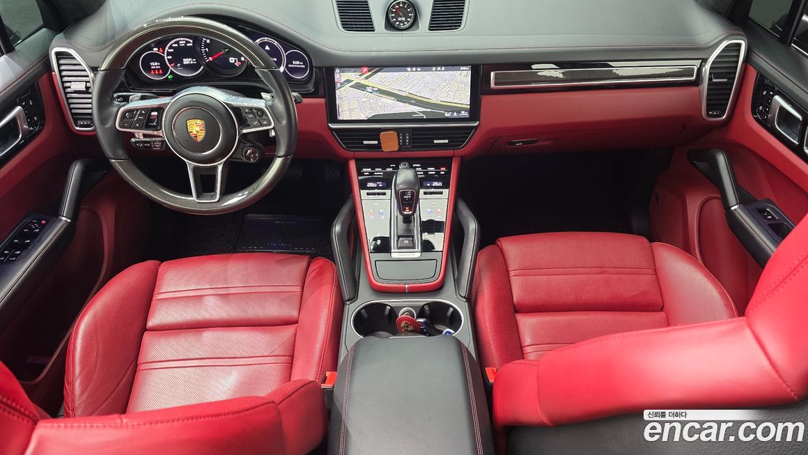 Porsche Cayenne 2021