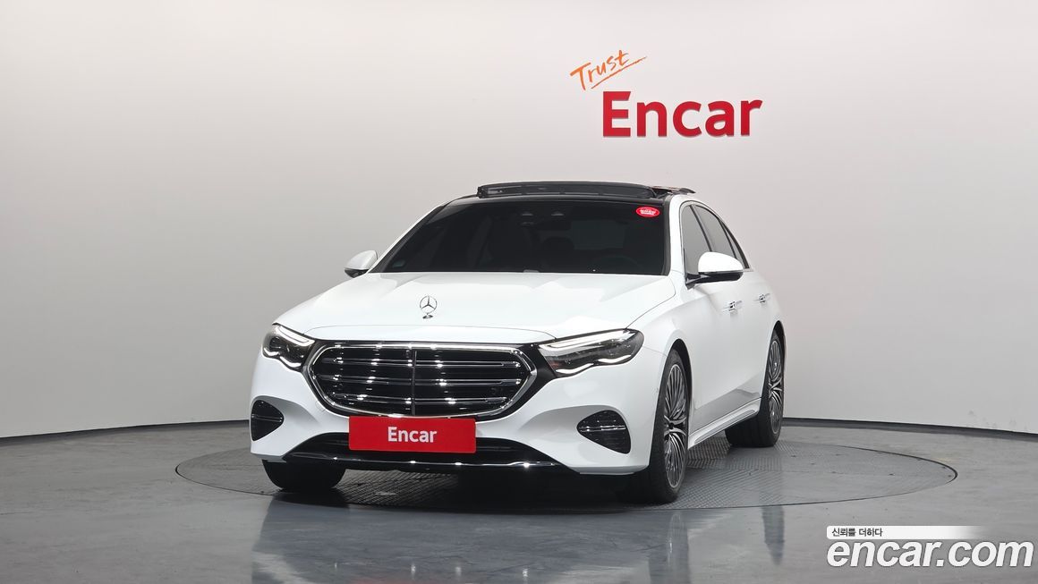 Mercedes-Benz E-Class 2024