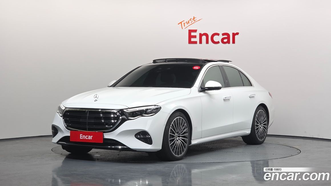 Mercedes-Benz E-Class 2024