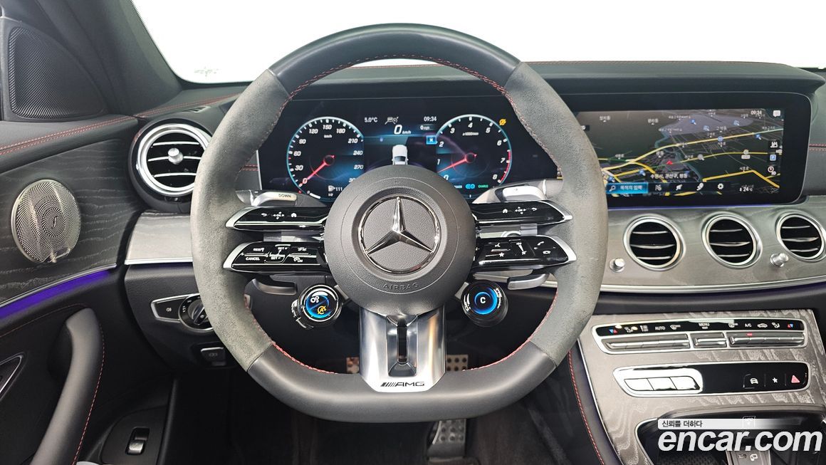 Mercedes-Benz E-Class 2023