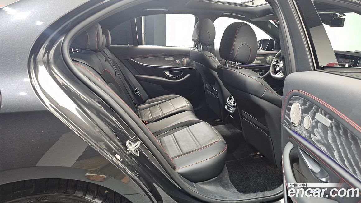 Mercedes-Benz E-Class 2023