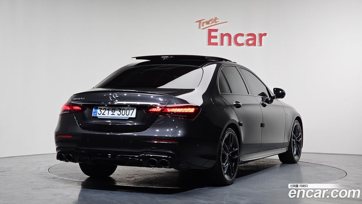 Mercedes-Benz E-Class 2023