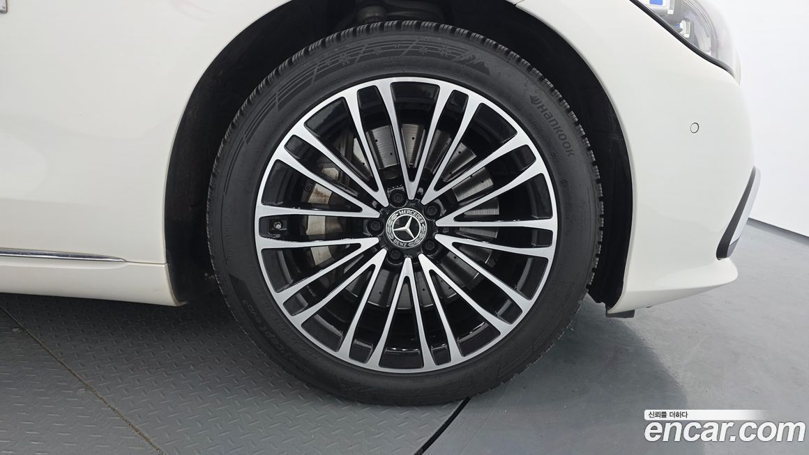 Mercedes-Benz S-Class 2022