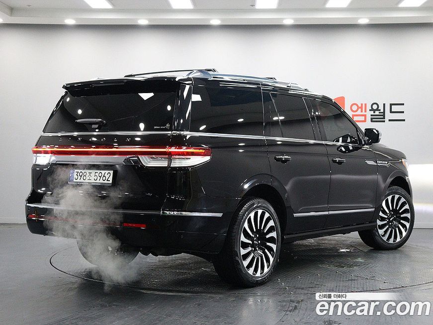 Lincoln Navigator 2023