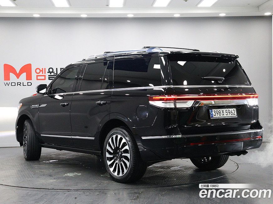 Lincoln Navigator 2023