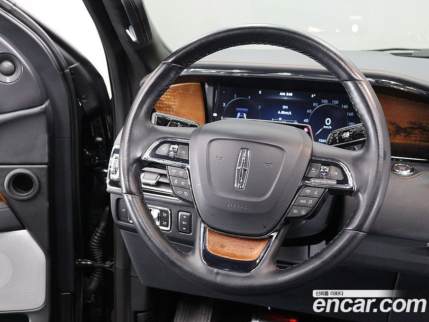 Lincoln Navigator 2023