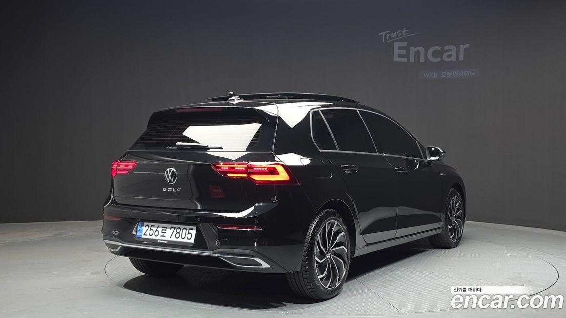 Volkswagen Golf 2024