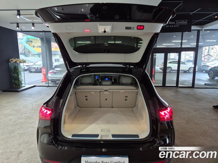 Mercedes-Benz EQE 2025