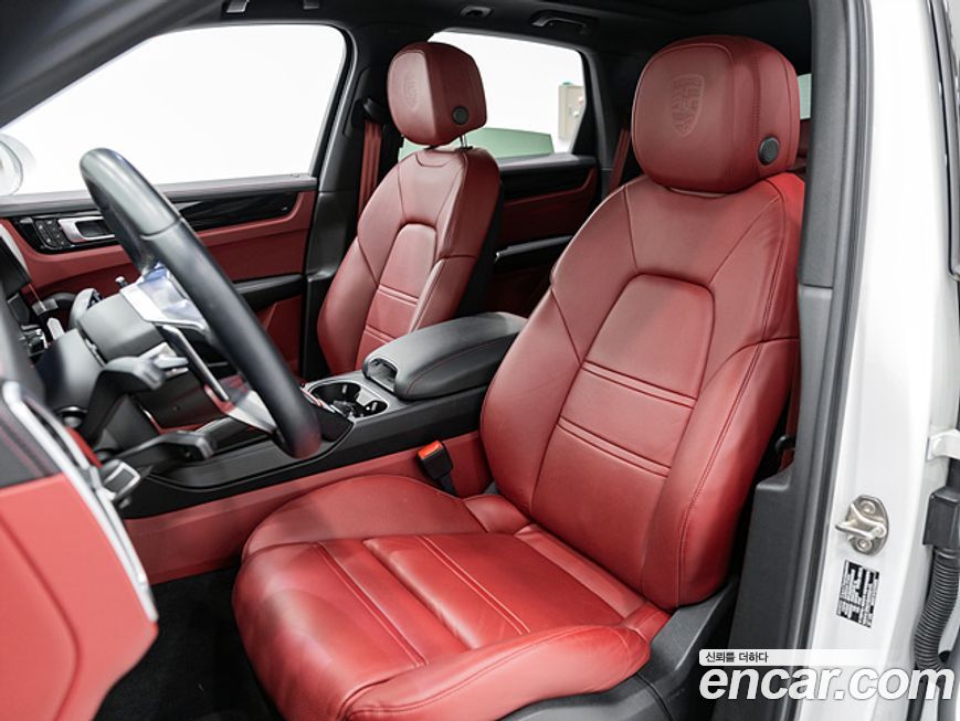 Porsche Cayenne 2023