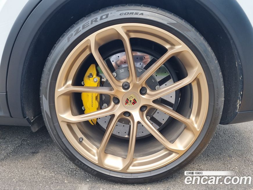 Porsche Cayenne 2023