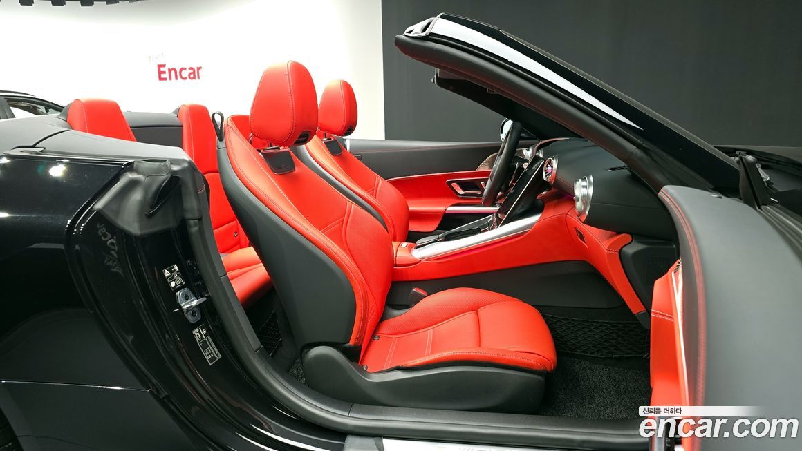 Mercedes-Benz SL-Class 2025