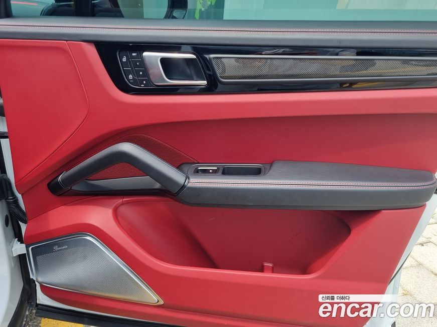 Porsche Cayenne 2023